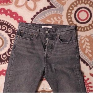 levi wedgie straight jeans